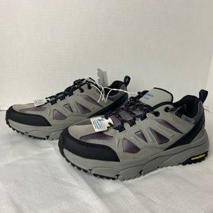 Sketchers relax, fit memory foam black and gray men’s sz 7 Goodyear rubber soles